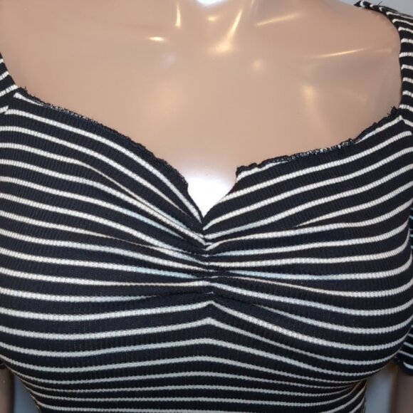 3/$20 Wild Fable Striped Crop Top Half Sleeve Lettuce Hem Sweetheart Neckline - Picture 3 of 13